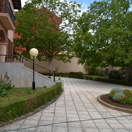 Villegas מלון 3*