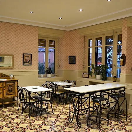 Villegas Hotell 3*