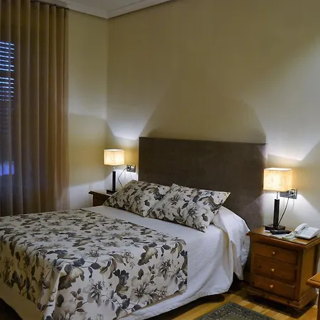Villegas Hotell 3*